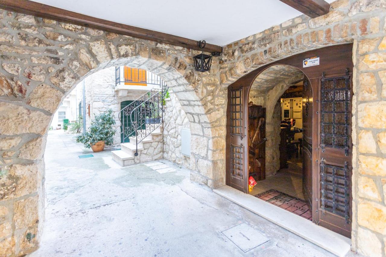 Stone House Srida Apartment Baška Voda Екстериор снимка