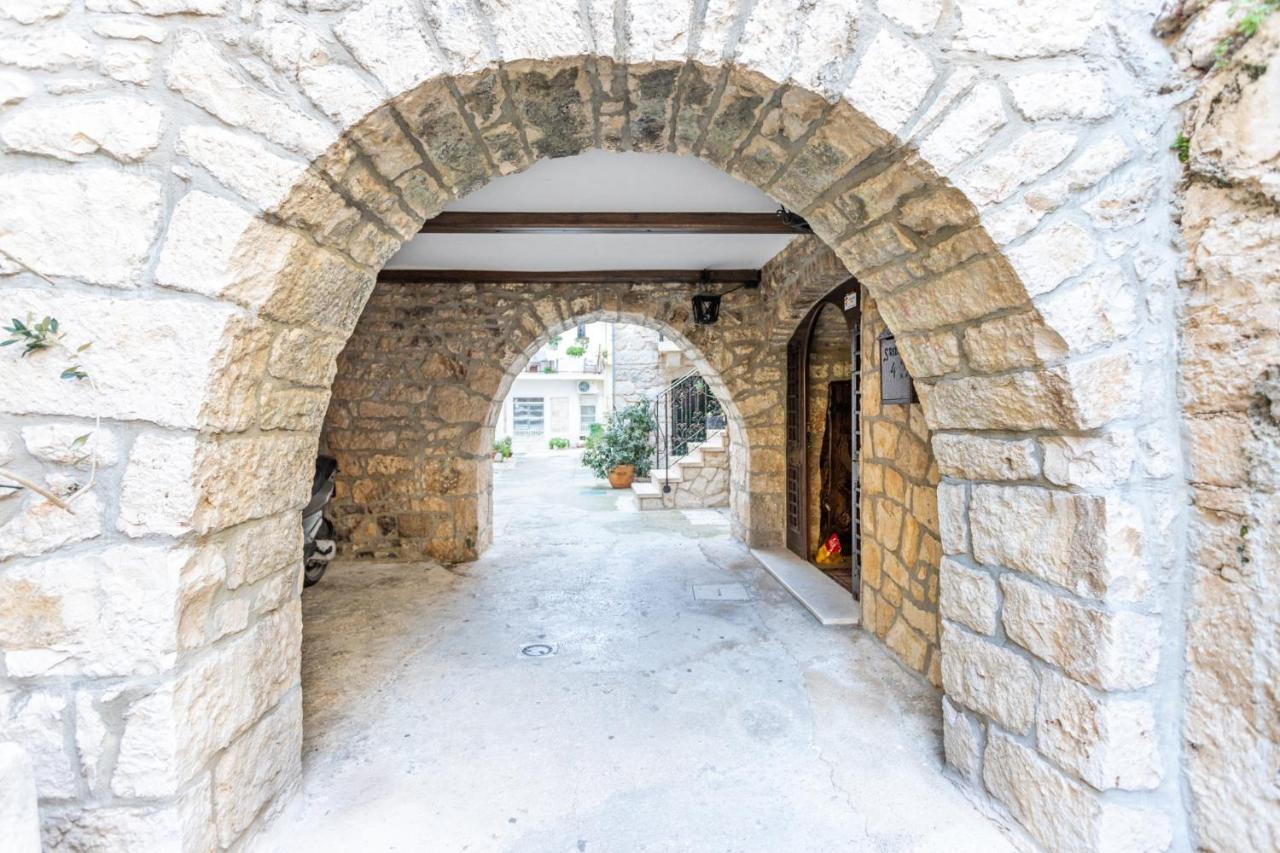 Stone House Srida Apartment Baška Voda Екстериор снимка