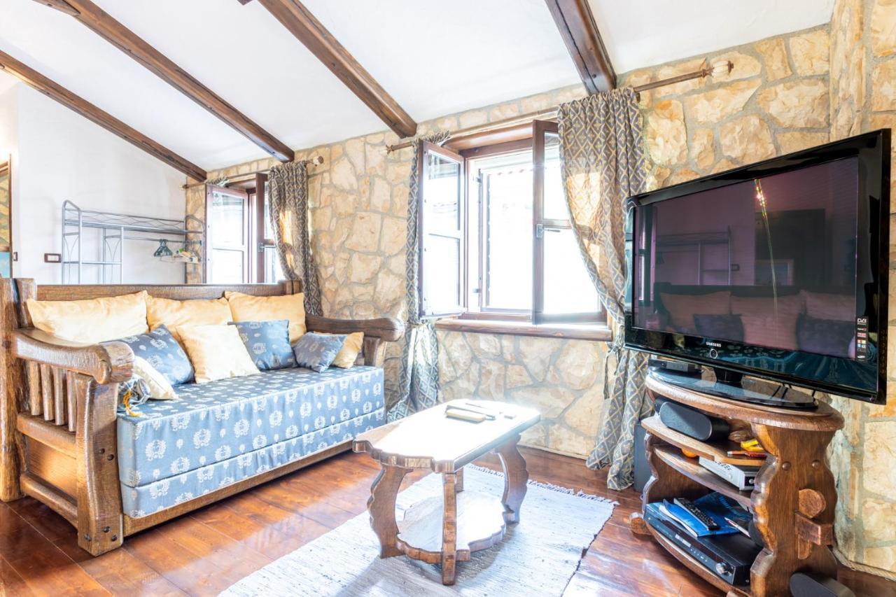 Stone House Srida Apartment Baška Voda Екстериор снимка