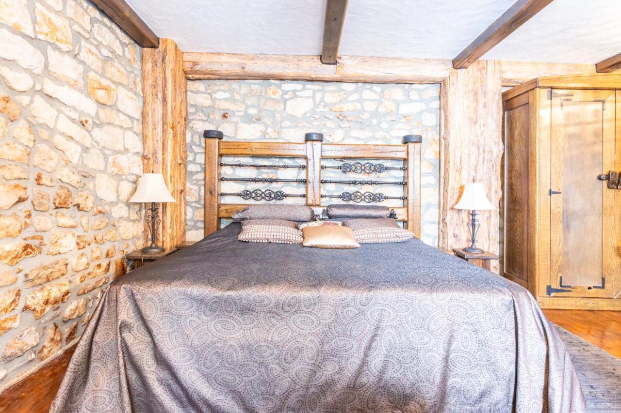 Stone House Srida Apartment Baška Voda Екстериор снимка